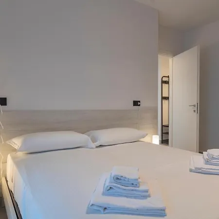 Joivy Calm Flat With Balcony Appartement Pero